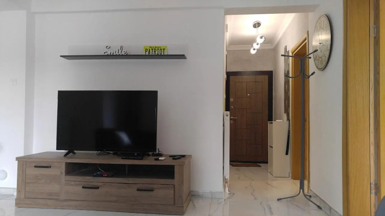 Relax In 90Sqm Close To Airport ,Shoping,Embriolab Seaside Apartment Thessaloniki