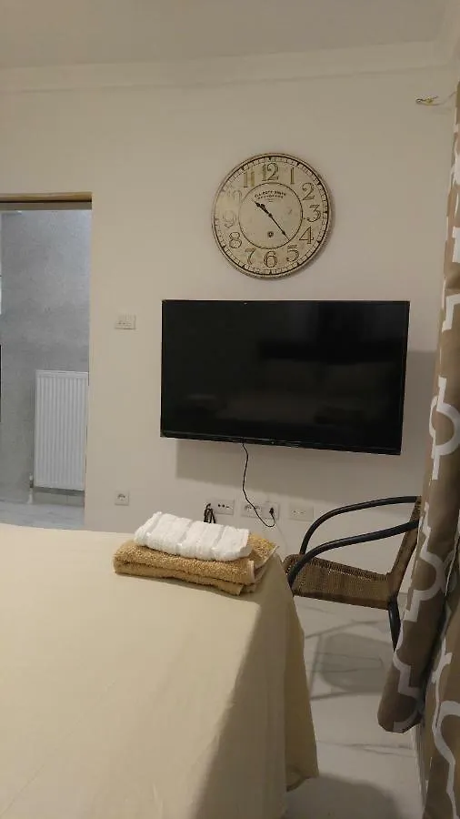 Relax In 90Sqm Close To Airport ,Shoping,Embriolab Seaside Apartment Thessaloniki