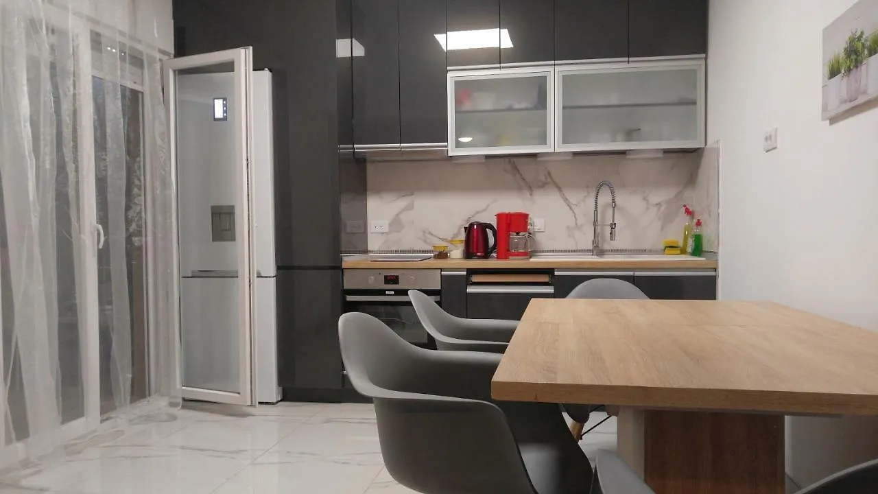 Relax In 90Sqm Close To Airport ,Shoping,Embriolab Seaside Apartment Thessaloniki