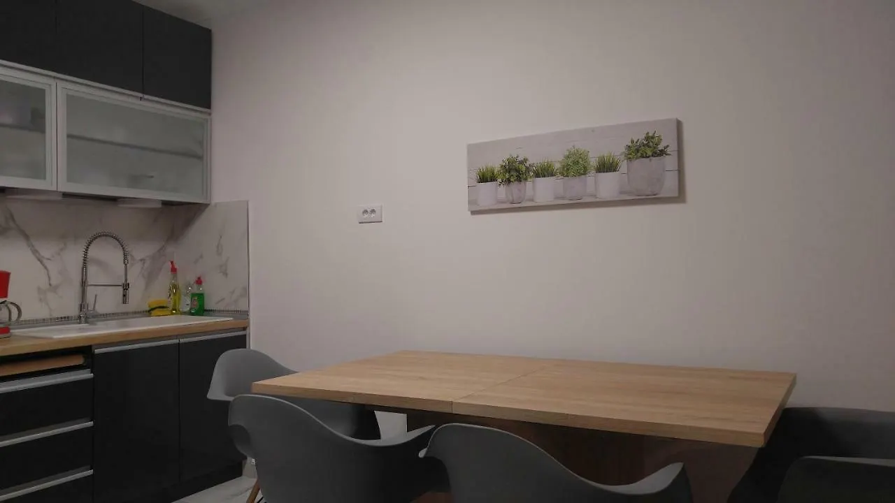 Relax In 90Sqm Close To Airport ,Shoping,Embriolab Seaside Apartment Thessaloniki